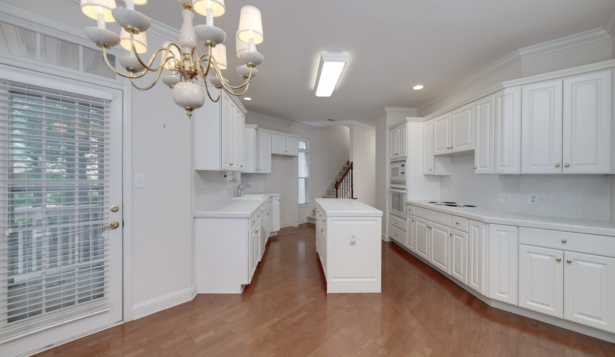 135_EAGLES_CLUB_DR-(C)PremierGA.com-19